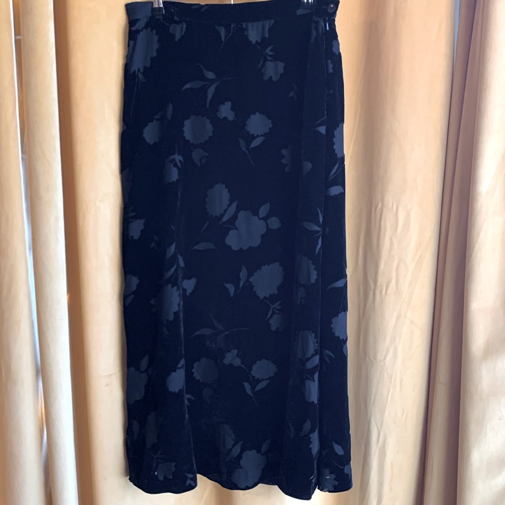 Jones New York maxi silk and rayon black dress
